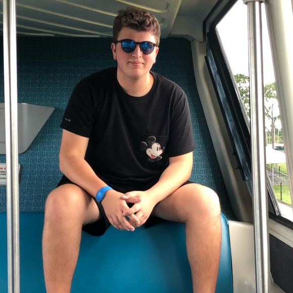 Meet your Posher, Matthew - Picture 4 of 6